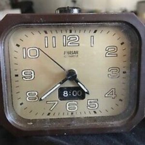 1990s vintage clock